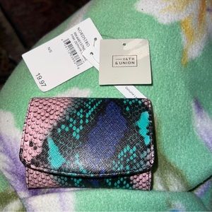 Trifold women wallet